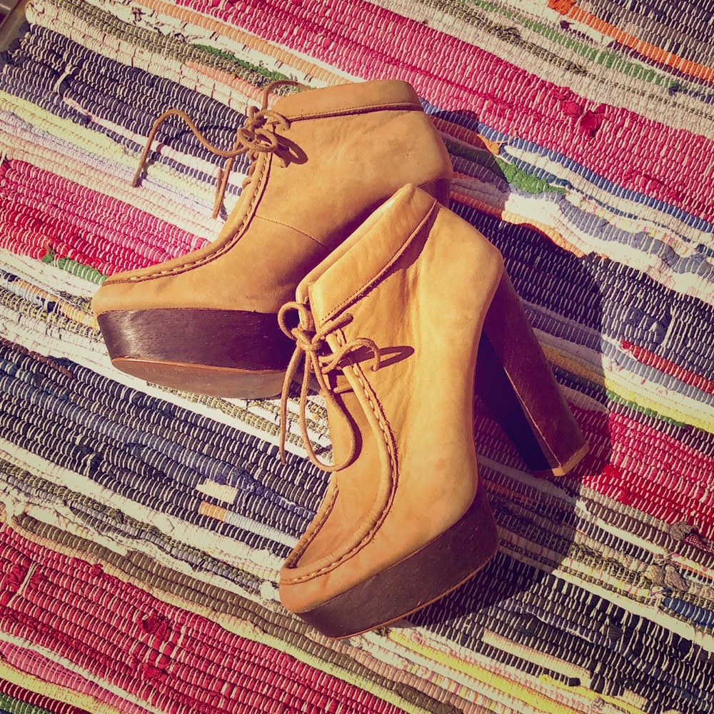 ZARA platform ankle boots. Like new condition
